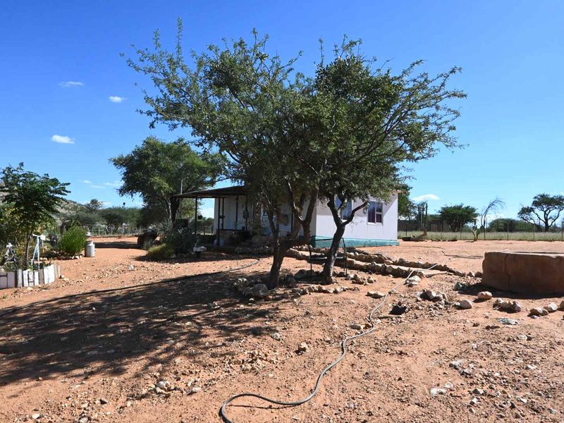 Own your slice of peaceful countryside living! - Photo 4