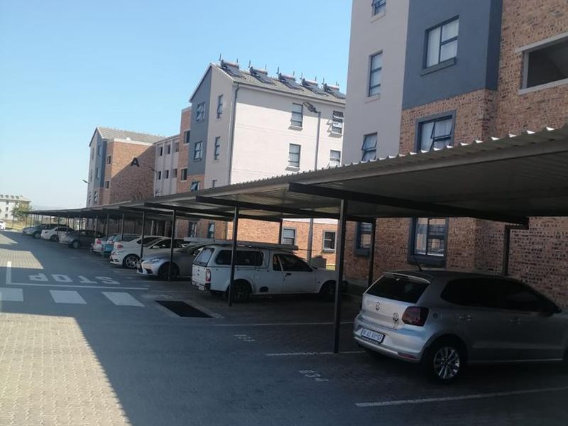 Eagles@Riverside R 560 000 - Neat 2 bed , 1 bath apartment - Photo 6