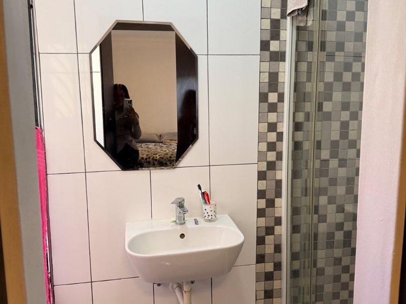 Free standing townhouse in Otjomuise for sale - Photo 5