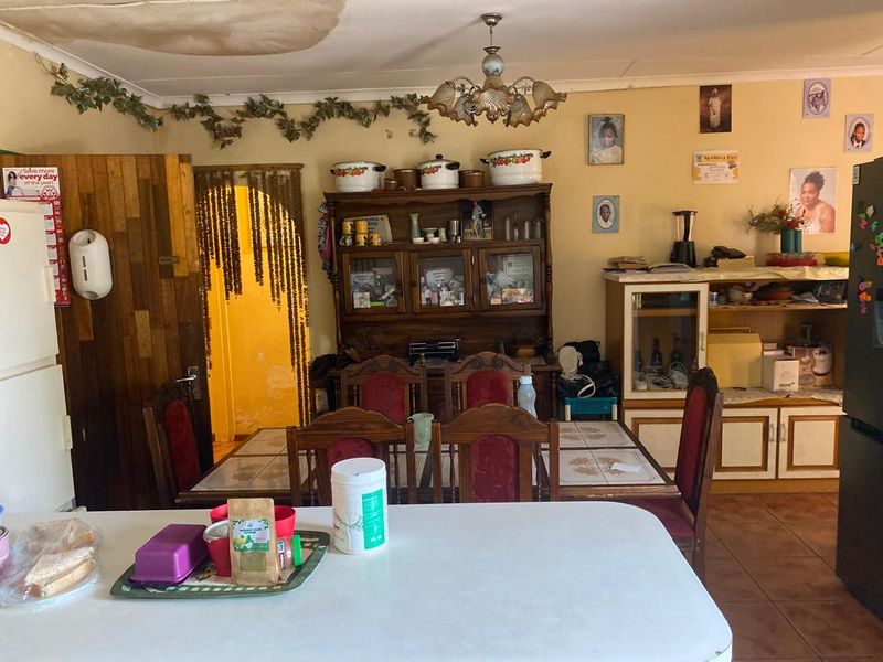 3-Bedroom Home with flat for Sale in Okahandja – Extension 3 - Photo 5