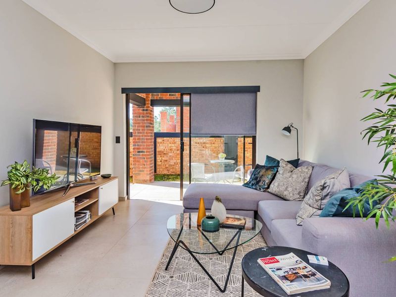 Modern Living with Unmatched Security: Parks Apartments in Honeyde - Photo 4