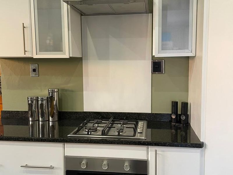 A True Gem in Ennerdale | Modern, Immaculate & Move-In Ready - Photo 3