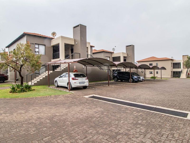 Charming First-Floor Unit: Comfort & Convenience Await! - Photo 2