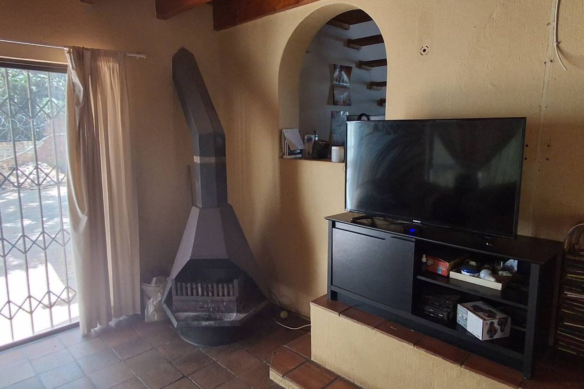 Investment Gem: Multi-Unit with Income Potential - Photo 5