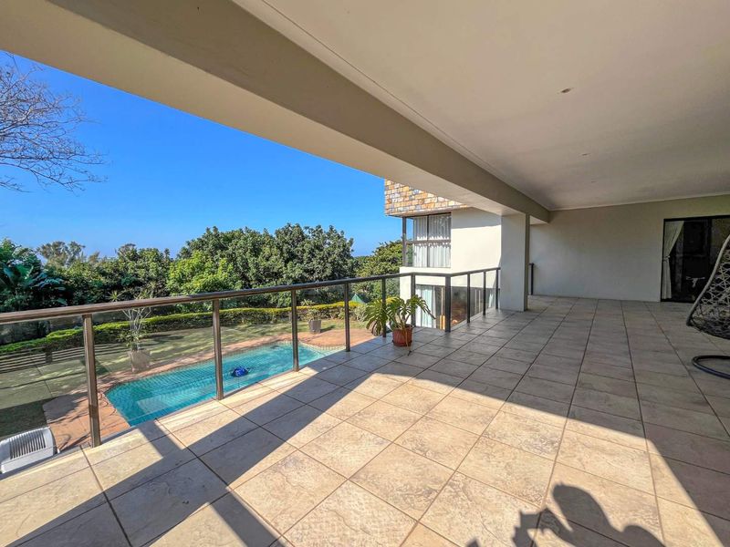 Magnificent Herrwood Park home with Sea Views. - Photo 6