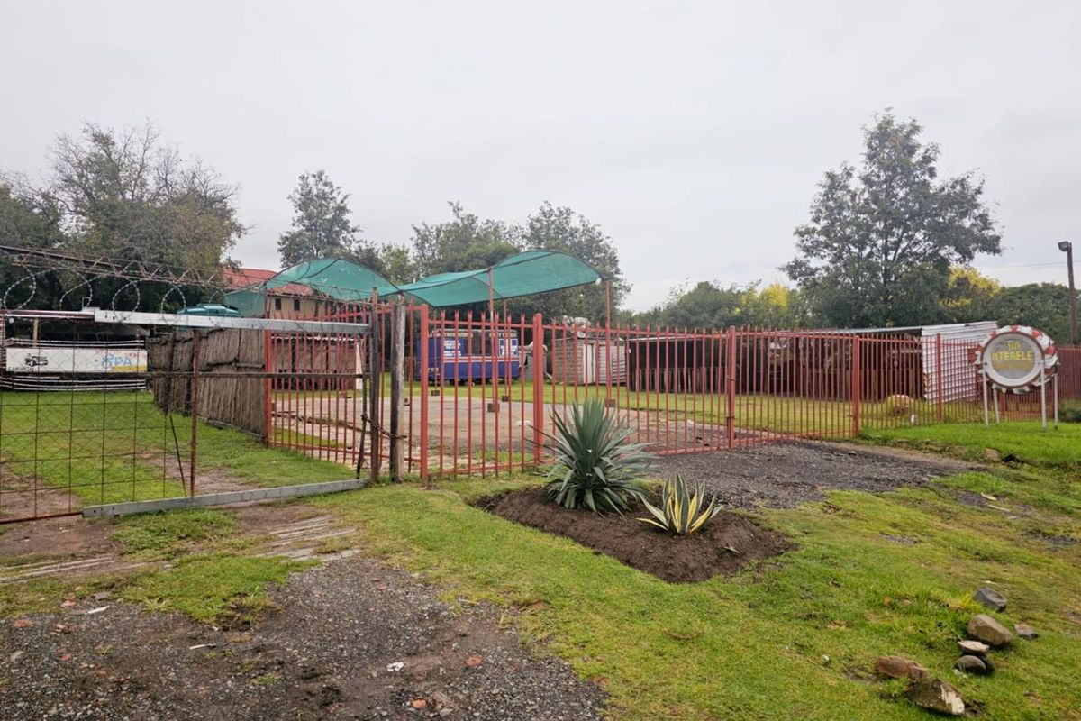 **Prime Investment Opportunity at the Town Entrance - 2475 sqm Available** - Photo 5