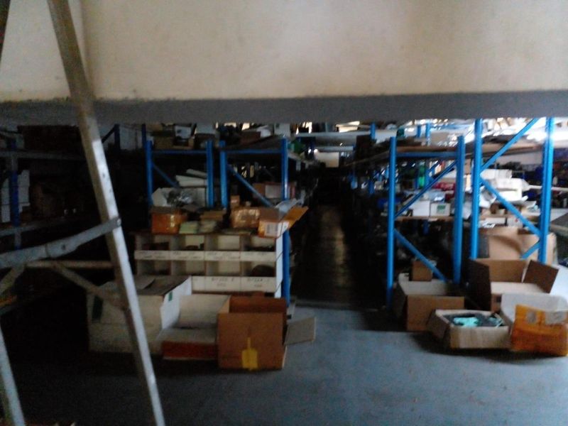 Premier Commercial Property with Established Business in Queensburgh - Photo 9
