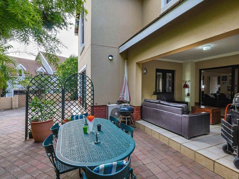 4 Bedroom House For Sale - Photo 3