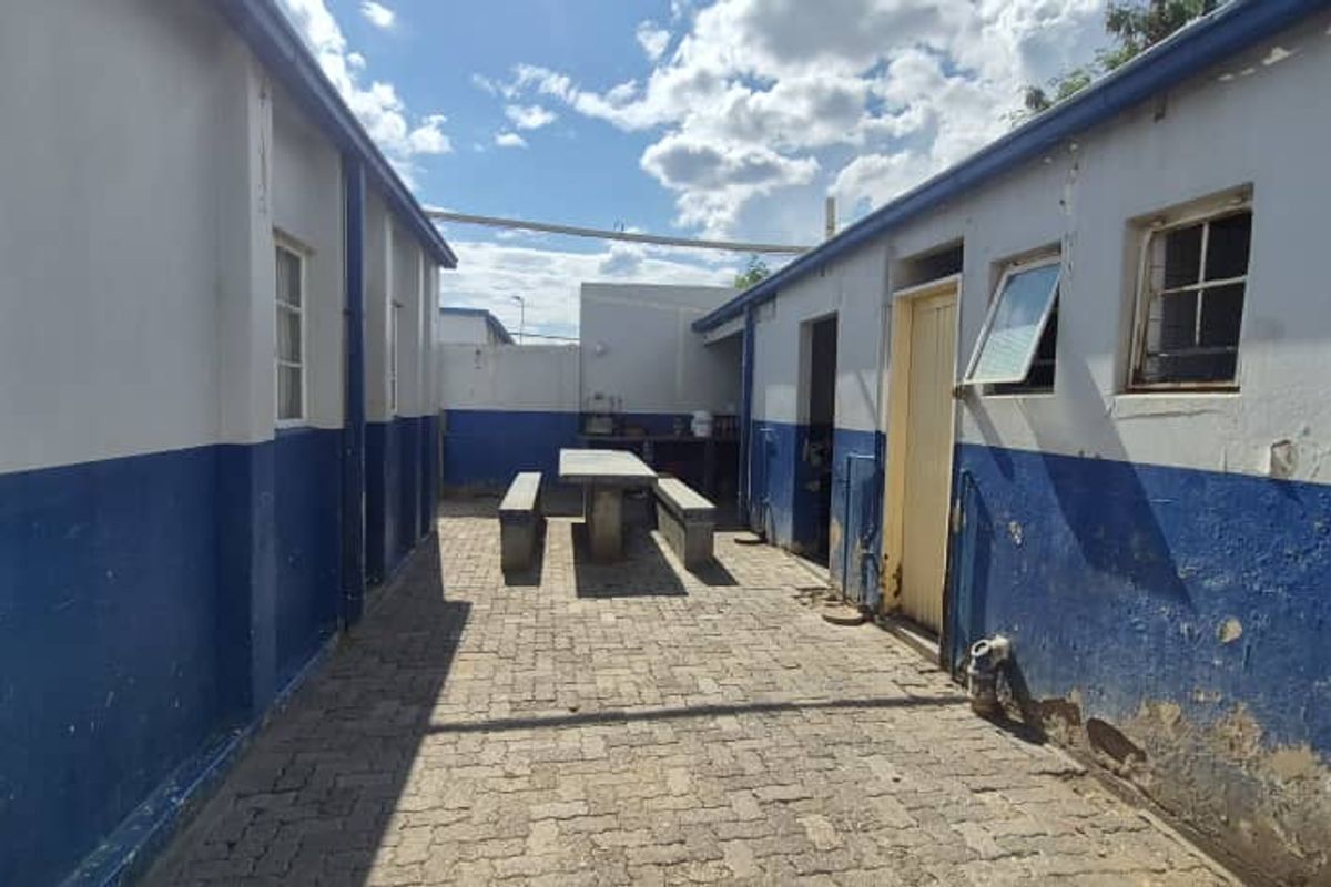 Prime Investment Opportunity in Grysblock – N$1,600,000 Excluding Costs and N$18k Monthly Income - Photo 5