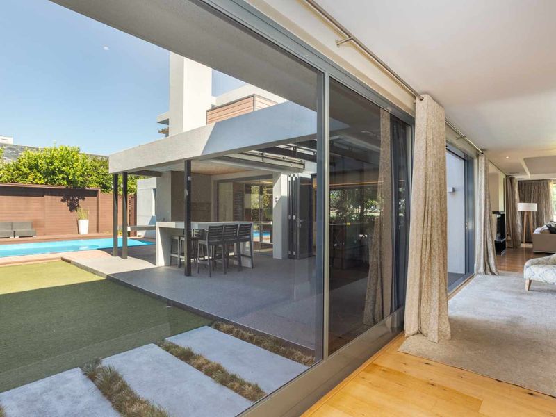 Elegant and Spacious Home on the 14th Fairway with Mountain and Pearl Valley Golf Course Views - Photo 8