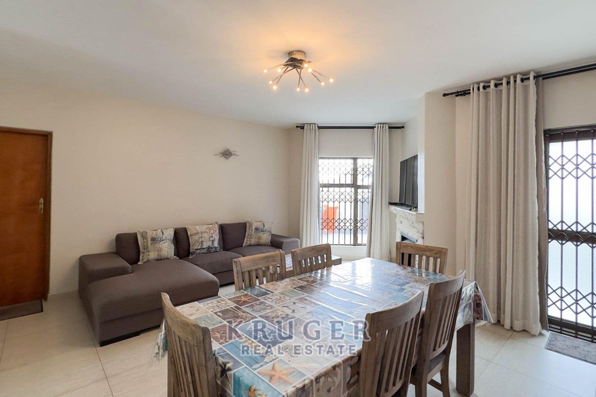 TOWNHOUSE FOR SALE | SWAKOPMUND – TOWN CENTRE - Photo 3