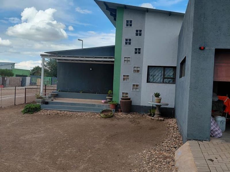 FREESTANDING 3-BEDROOM HOME | TENANT IN PLACE | STRONG VALUE - Photo 2