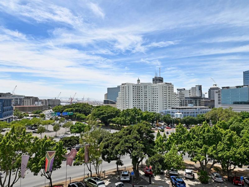 4 Harbour Edge apartments for sale - Photo 2