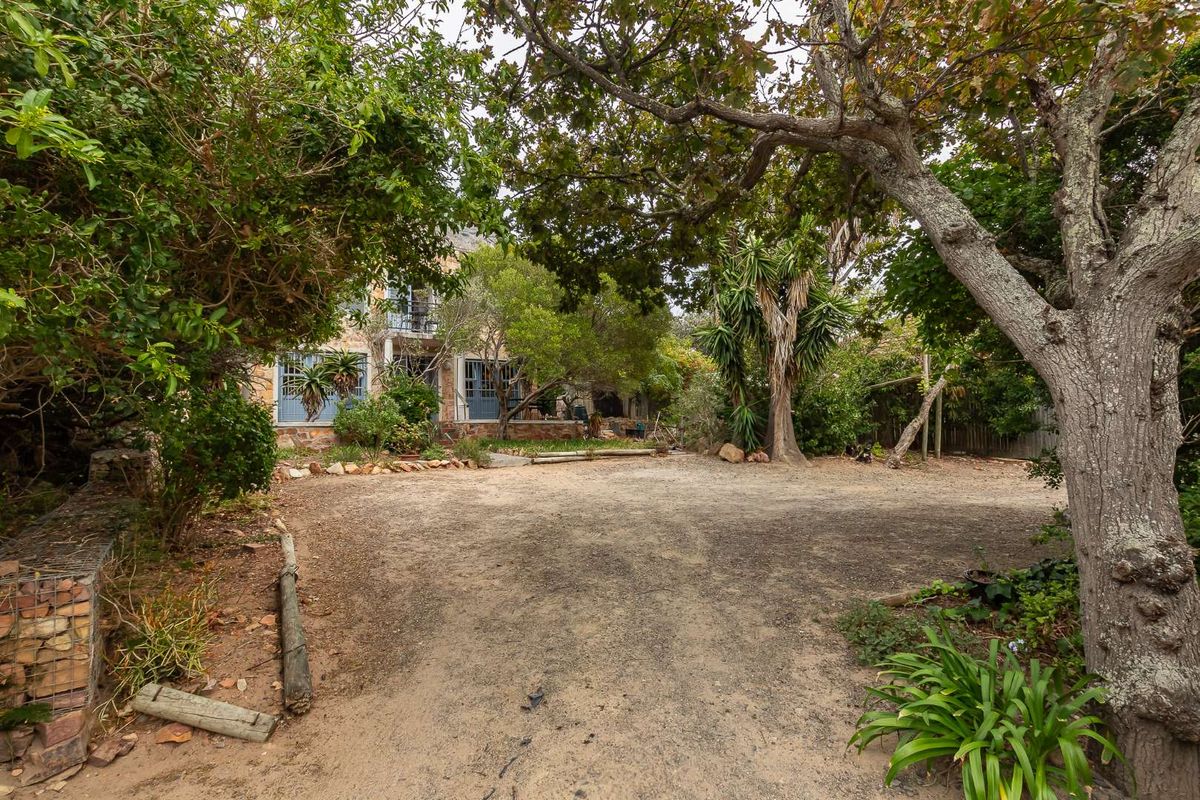 Mountainside Property With Room To Grow - Photo 4