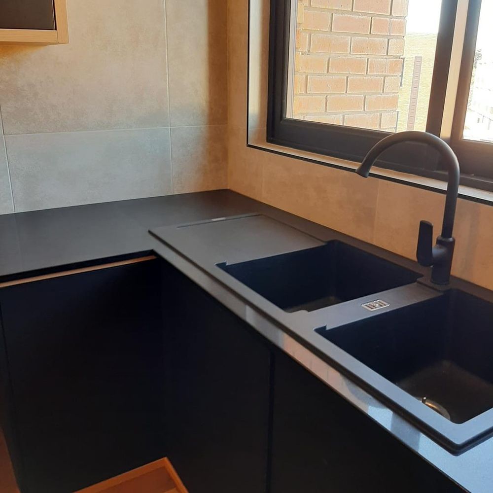 Double bowl sink in kitchen