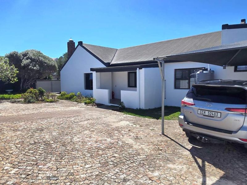 Spacious Kleinbaai Corner Home with Dual Living and Rental Potential - Photo 4
