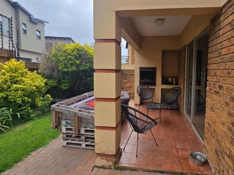 Double storey Cluster - Photo 3