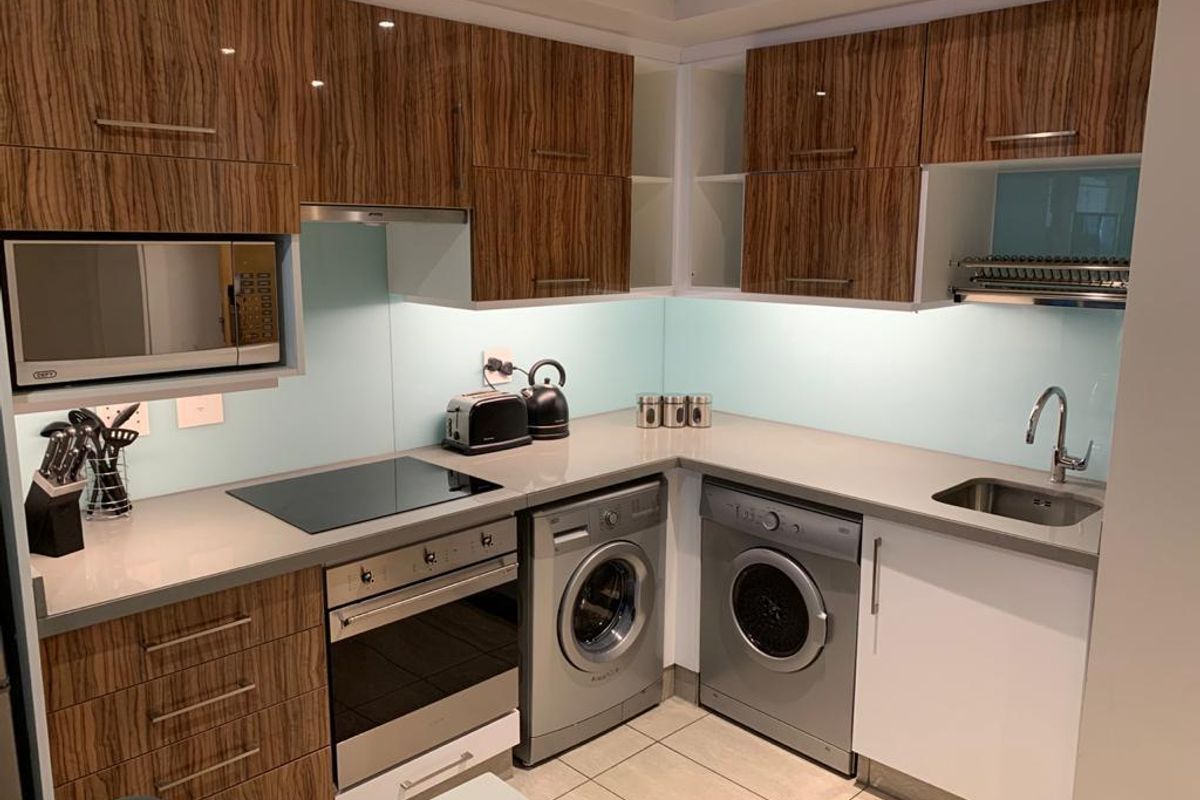 Luxury Sea-Facing Apartment for Sale in Umhlanga – Exclusive Beachfront Living - Photo 5