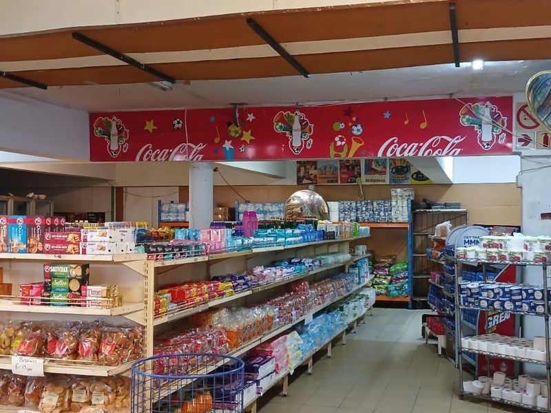 650 sqm commercial/retail property in Macassar - Photo 7