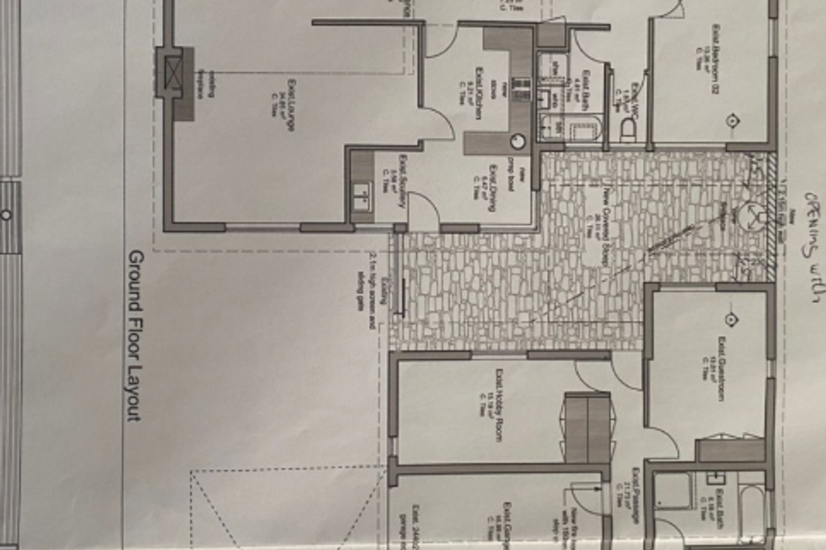 House for sale in Klein Windhoek -excellent for developers - Photo 2