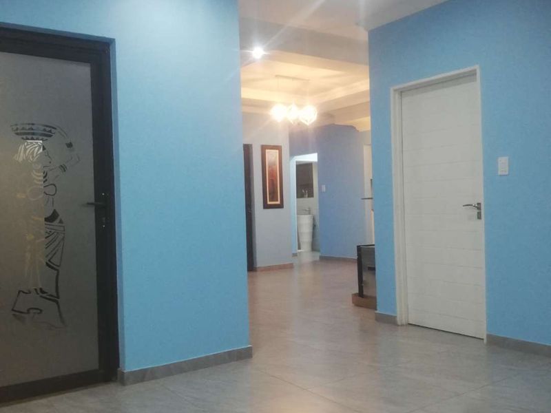 3 bedroom house in Rayton where contemporary comfort meets timeless charm in the heart of Rayton east of Pretoria. - Photo 5