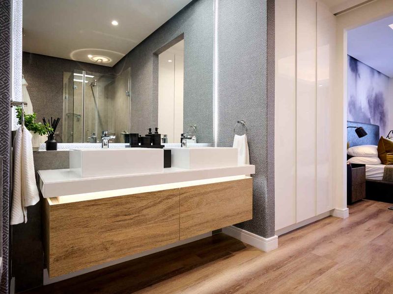 Exquisite 2-Bedroom Apartment in City Center, Steyn City - Photo 6