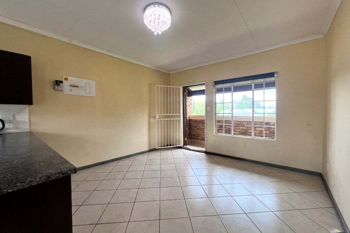 Enjoy Peace of Mind and Low Maintenance Luxury. - Photo 3