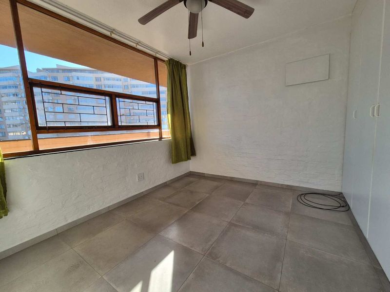 Sea views modern unit - Photo 6