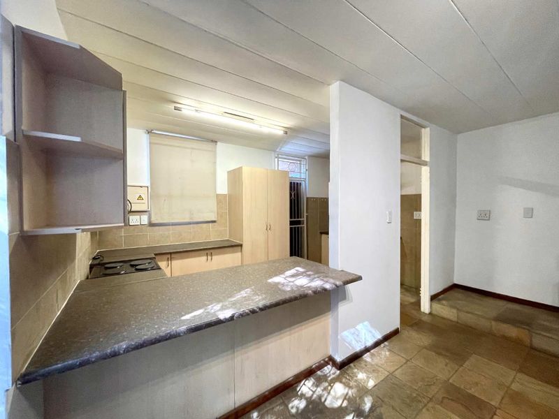 Comfy Townhouse in Lush Complex - Photo 9