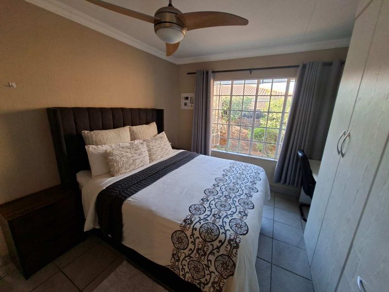Charming Free-Standing Simplex for Sale in Allens Nek / Weltevreden Park - Photo 2
