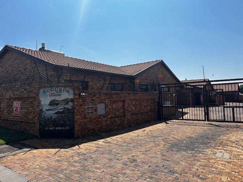 Full Title Cluster for Sale - Photo 2