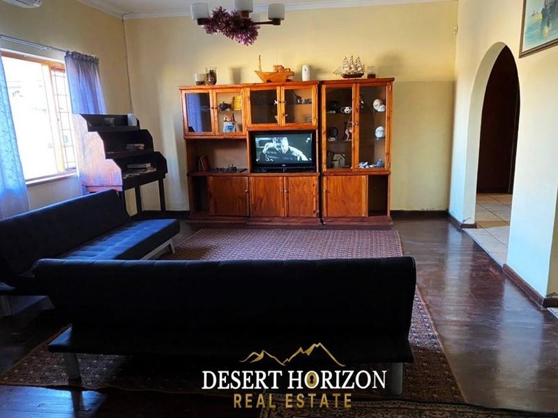 Walvisbay, Central | Backpackers house with licenses for sale - Photo 4