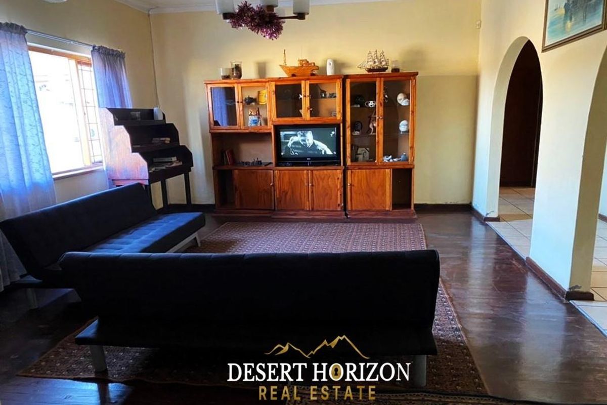 Walvisbay, Central | Backpackers house with licenses for sale - Photo 4