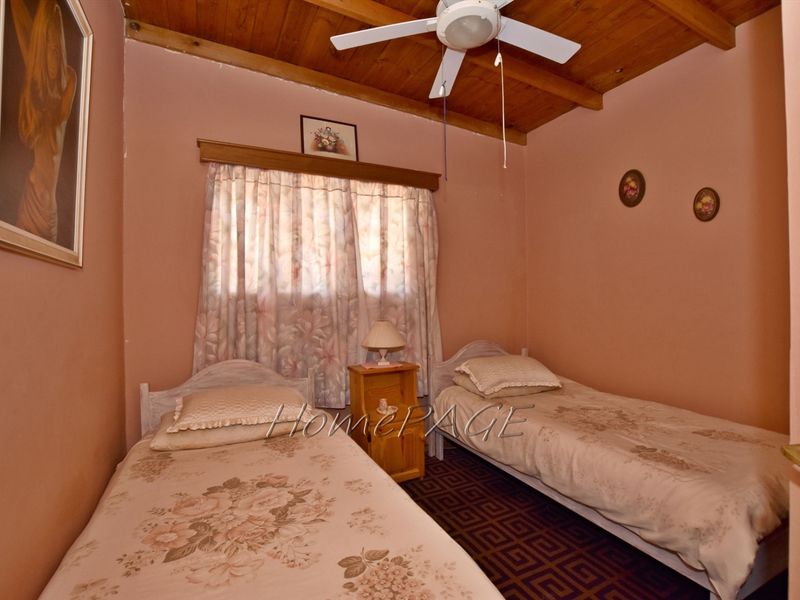 Ext 1, Henties Bay:  Large older home is fore sale - Photo 8