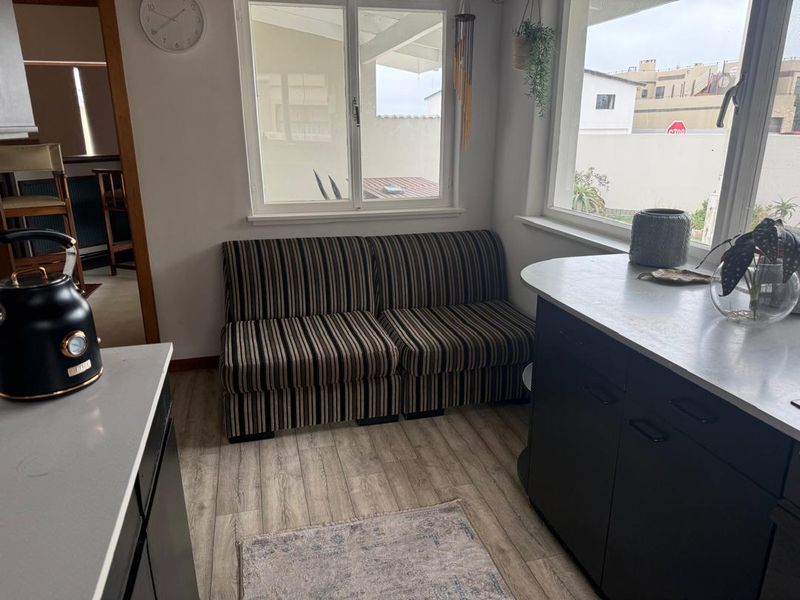 FOR RENT - 3 EN-SUITE SUITES | DOUBLE-STOREY EXCELLENCE - SWAKOPMUND,NAMIBIA - Photo 9