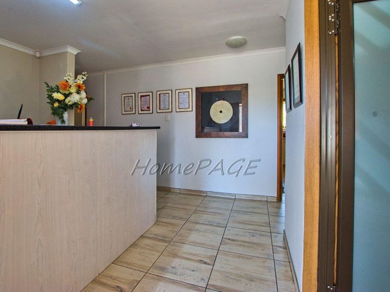 Vineta, Swakopmund: General Business Zoned 3 Bedr home for sale - Photo 9