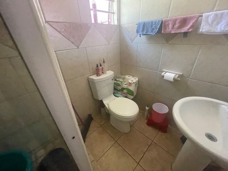 2 Bedroom garden cottage to rent - Glen Marais - Photo 8
