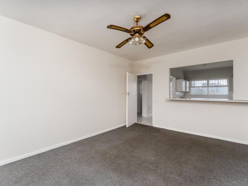 Sunny Apartment in the Heart of Fish Hoek – An Investor's Opportunity - Photo 3