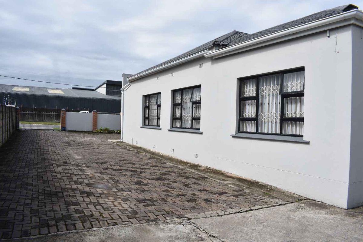 When Convienience is key! - Photo 3