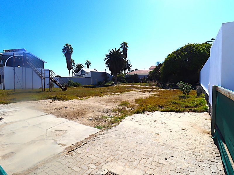 Sea View Vacant Land for Sale in Swakopmund, Namibia with Development Potential - Photo 2