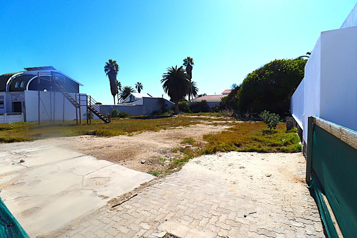 Sea View Vacant Land for Sale in Swakopmund, Namibia with Development Potential - Photo 2