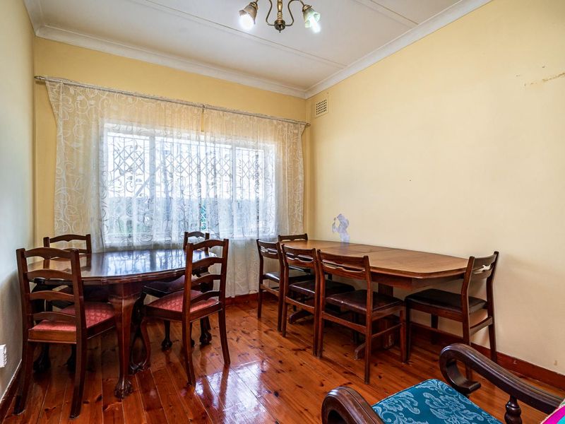 Don't miss out on this spacious, freestanding family home! - Photo 8