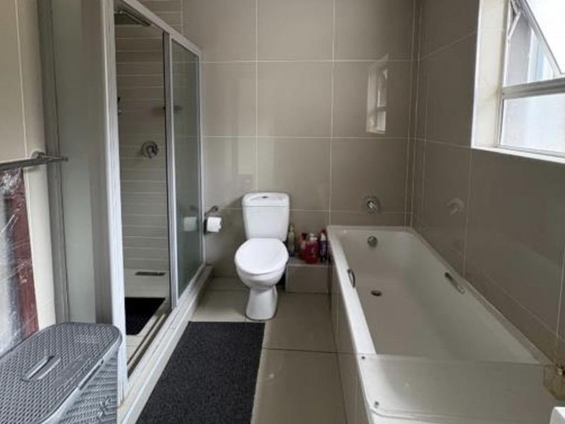 Modern 3-Bedroom Townhouse in Pine Grove – Ferndale - Photo 8