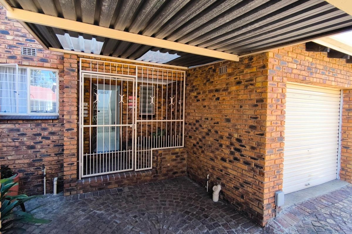Pet-friendly Townhouse! - Photo 4