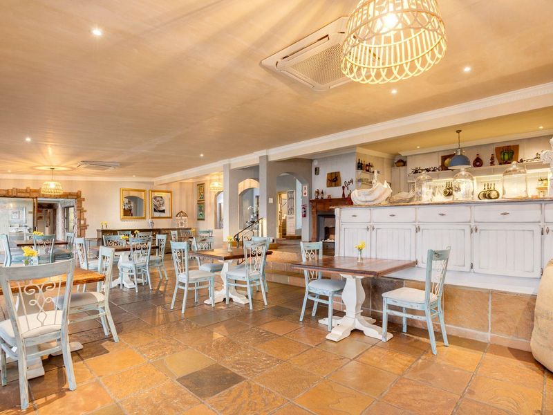 Iconic Grand Baroque Villa - Photo 8