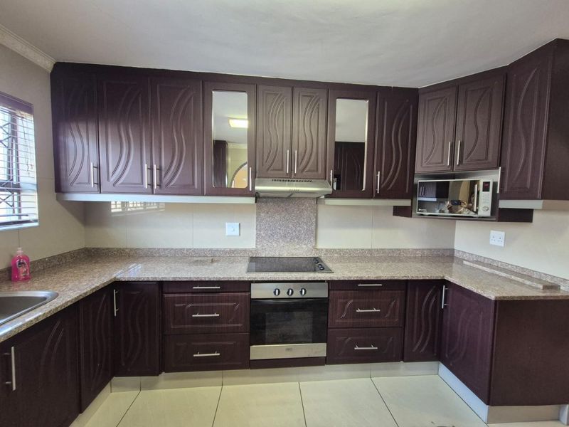3 Bedroom House for sale in Westcliff - Photo 9