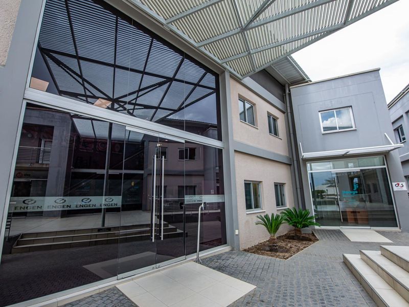 FOR SALE - Office space in CBD for Investors! - Photo 4