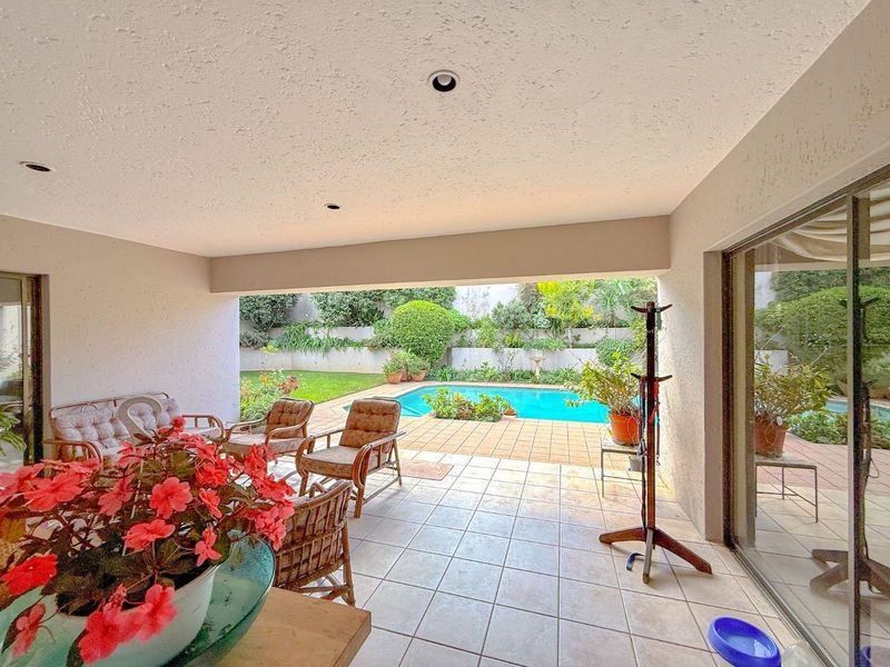 Prime Bryanston Gem Near St Stithians — Bring Your Vision - Photo 2