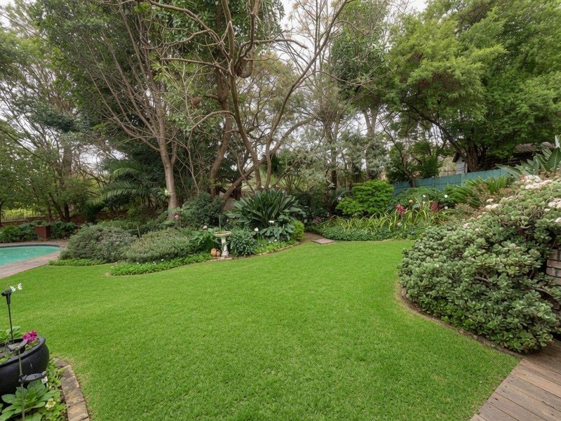 A Home with Heart, Space & Endless Potential in the Prestigious Morningside Manor - Photo 3