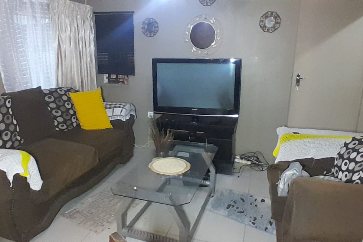 Ground floor apartment for sale at Jabulani - Photo 4